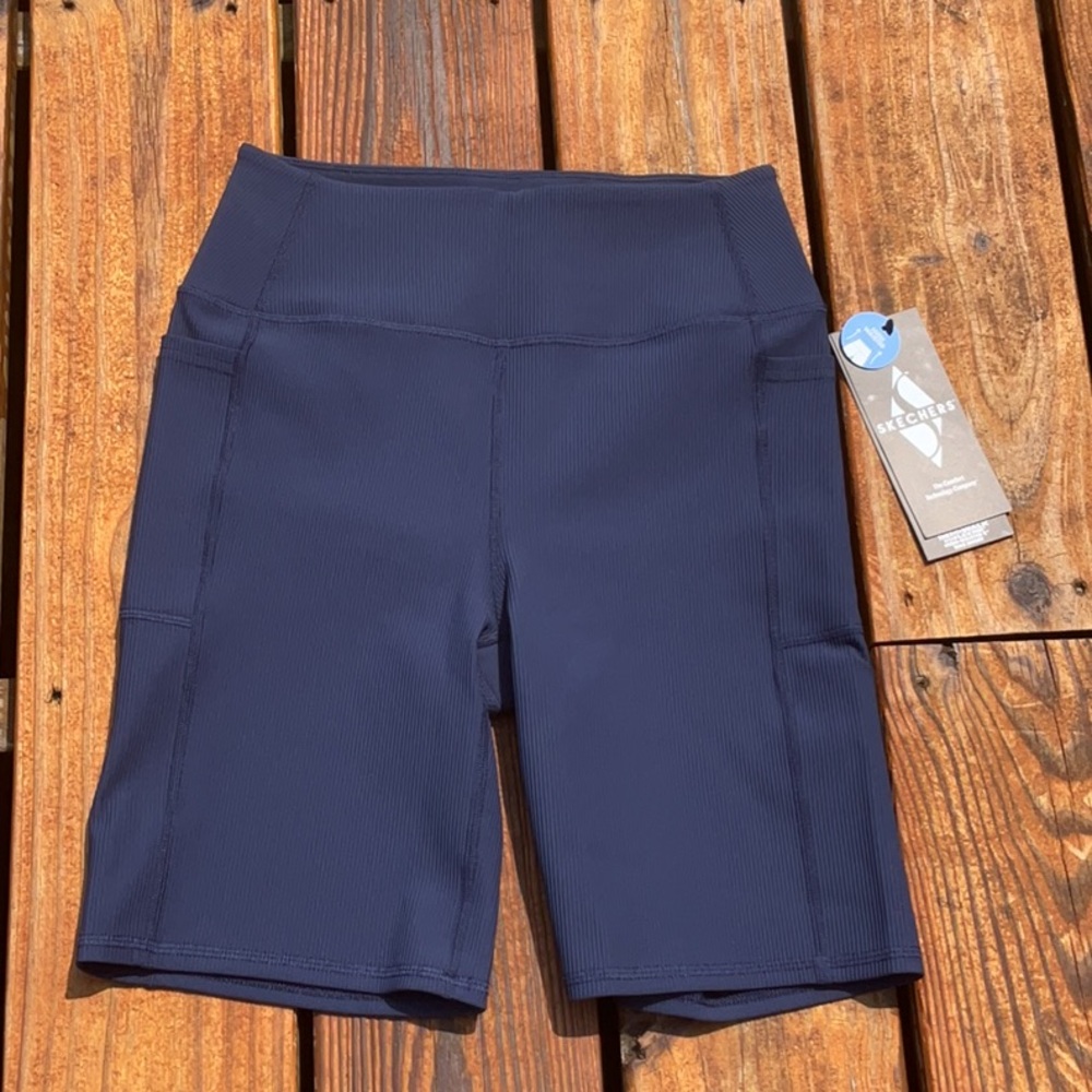 NWT Skechers High Waist Textured 8” Bike Shorts In Navy Size Medium